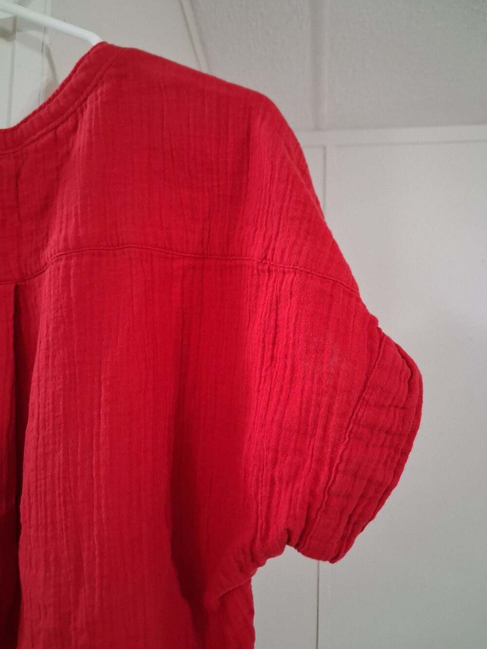 Quince 100% Organic Cotton Gauze Roll Sleeve Shirt in Wild Cherry - Picture 8 of 8